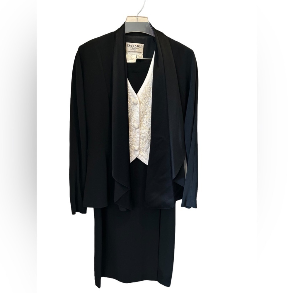Daymor Couture by C.‎ Mercedes Ferreira Suit 2 Piece Size 12
